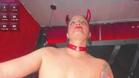 Snapshot of devil_taylorx chatting on March 2025 05:39:02 PM devil_taylorx online show from March 2025 05:39:02 PM
