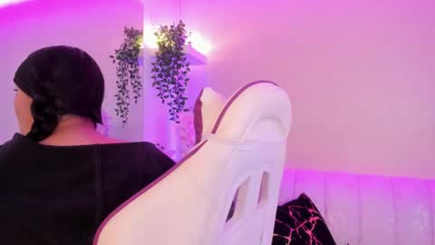 DevoraCook online show from November 2025 01:45:01 PM