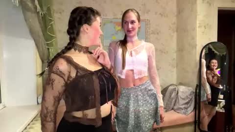 Pippi online show from November 2025 03:34:02 PM