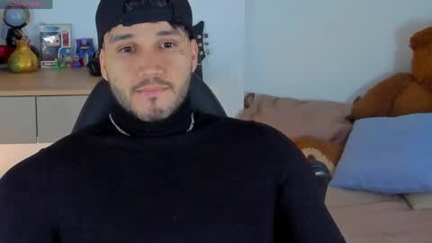 Snapshot of deymon_scott chatting on May 2026 03:22:02 AM JULIAN online show from May 2026 03:22:02 AM