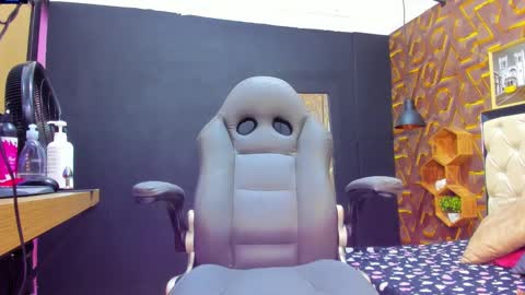 Madisson online show from January 2025 08:24:01 PM