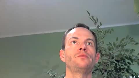 dezibel83 online show from December 2024 11:57:01 PM