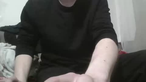 dezz899 online show from February 2026 06:04:02 PM