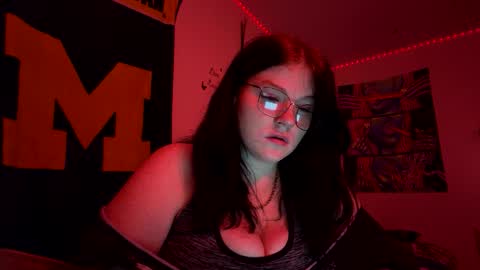 Snapshot of dezzydez354 chatting on February 2026 05:03:02 AM dezzydez354 online show from February 2026 05:03:02 AM