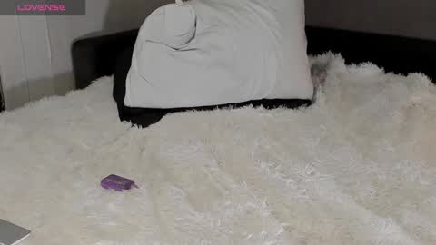 di_parker online show from November 2025 09:49:02 PM