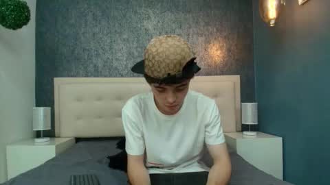   online show from September 2025 12:05:01 PM