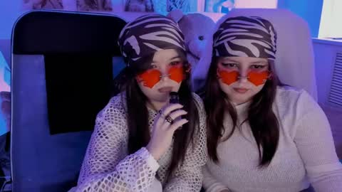 Dia online show from April 2026 08:01:02 PM