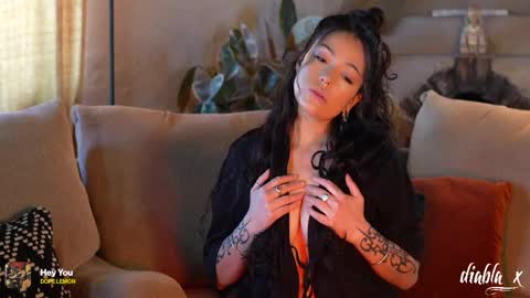 Snapshot of diabla_x chatting on February 2026 10:43:02 PM DIABLA online show from February 2026 10:43:02 PM