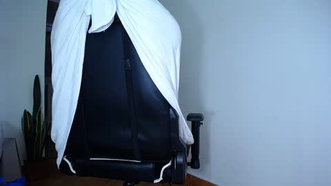 MaSSimo online show from January 2025 10:31:01 PM