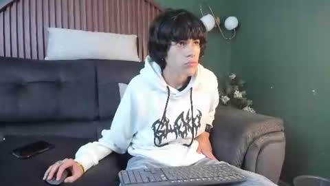Snapshot of diamond_twink chatting on July 2026 05:24:01 AM diamond_twink online show from July 2026 05:24:01 AM