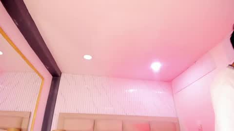 diamondss_1 online show from May 2026 08:21:02 PM