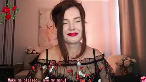 Diana DeLua online show from October 2025 10:54:02 AM