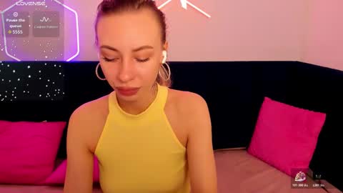 Diana  online show from February 2026 01:53:02 AM