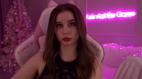 Diana online show from December 2024 04:53:02 AM