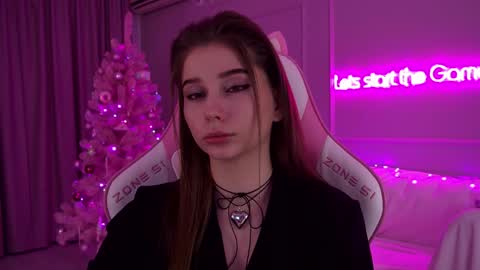 Diana online show from December 2024 06:48:01 PM