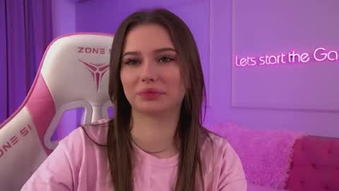 Diana online show from July 2026 06:22:01 PM