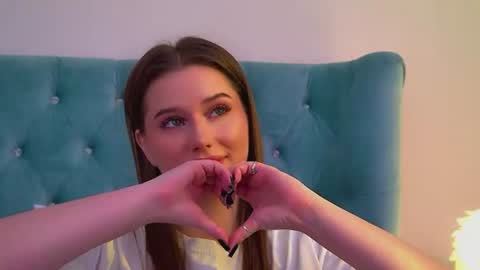Diana online show from July 2026 11:33:02 PM
