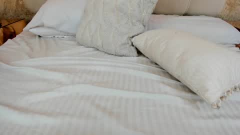 dianac1998 online show from December 2024 04:28:01 PM