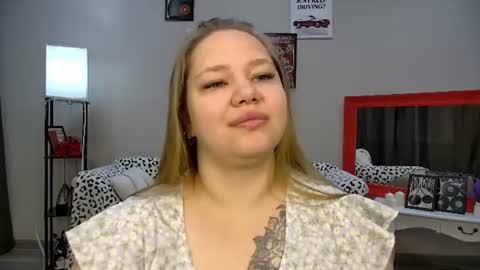 Snapshot of dianakristol chatting on June 2026 06:22:01 AM Diana online show from June 2026 06:22:01 AM