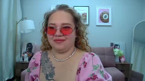 Snapshot of dianakristol chatting on June 2026 06:35:02 PM Diana online show from June 2026 06:35:02 PM