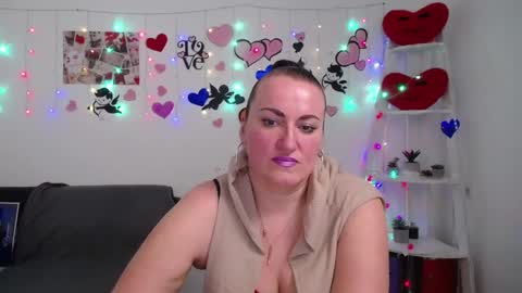 Snapshot of dianamgg chatting on March 2025 04:17:02 PM Diana online show from March 2025 04:17:02 PM