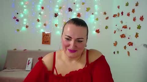 Snapshot of dianamgg chatting on November 2025 07:43:01 AM Diana online show from November 2025 07:43:01 AM