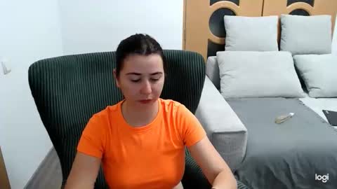 dianasmiey7 online show from November 2025 06:20:01 PM
