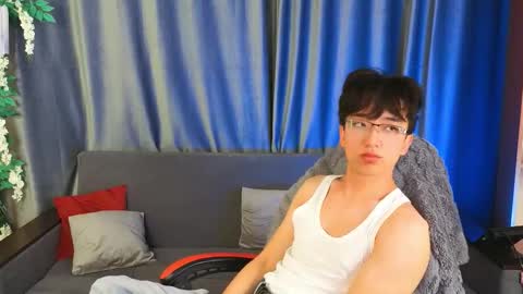 Adam online show from February 2026 04:00:02 PM