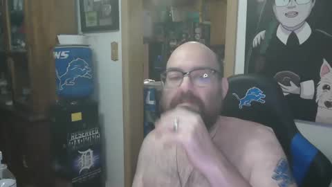 Running Bear online show from November 2025 06:56:02 AM