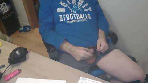 Running Bear online show from December 2025 07:28:01 AM