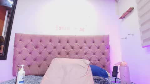 Diane online show from September 2025 07:15:02 PM