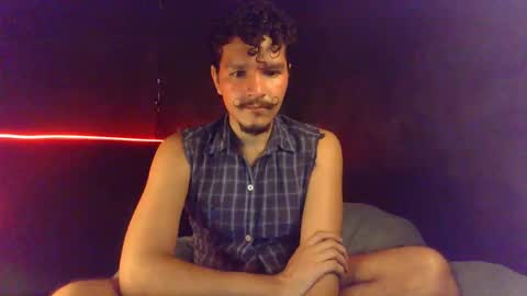 diemond_latinx98 online show from March 2026 04:18:02 AM