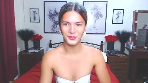 Dennesse online show from November 2025 07:02:02 PM