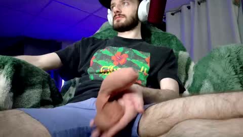 Snapshot of digbicknik chatting on October 2025 01:37:02 AM digbicknik online show from October 2025 01:37:02 AM