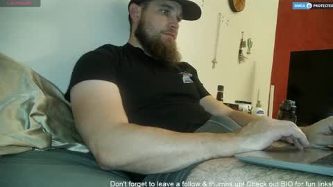 Snapshot of dikdowndaddy chatting on April 2026 10:07:02 PM Daddy online show from April 2026 10:07:02 PM