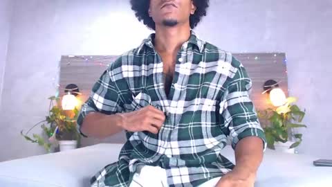 dilan_hall online show from May 2026 01:02:04 AM