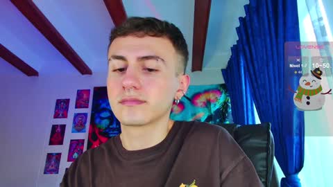 Julian Independent Model online show from December 2024 10:26:02 PM