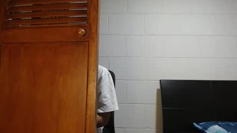 Dimitri online show from April 2026 03:17:01 AM