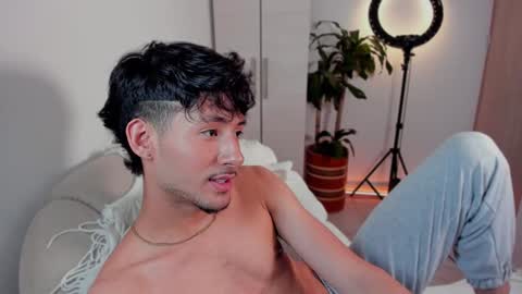 Snapshot of dimitri_targaryen chatting on January 2025 03:43:02 AM Fabian online show from January 2025 03:43:02 AM