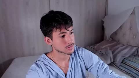 Snapshot of dimitri_targaryen chatting on October 2025 03:35:02 PM Fabian online show from October 2025 03:35:02 PM