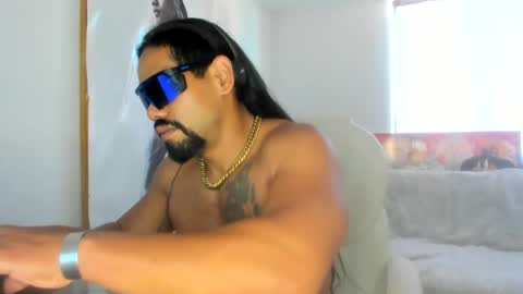 Snapshot of dimitry_muscle chatting on January 2025 01:35:01 PM dimitry kyle mucle online show from January 2025 01:35:01 PM