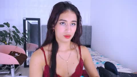 Snapshot of dina_mcry chatting on November 2025 06:37:02 PM DINA online show from November 2025 06:37:02 PM