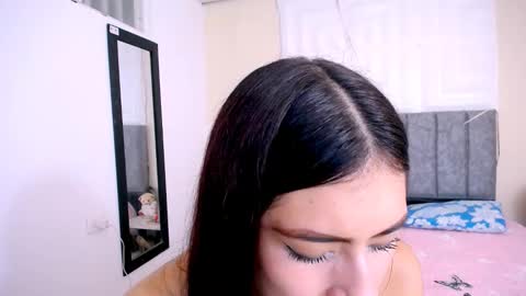 Snapshot of dina_mcry chatting on January 2026 06:21:01 PM DINA online show from January 2026 06:21:01 PM