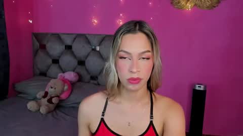 Snapshot of dione_sexyy chatting on January 2025 04:20:01 AM IG dionemontecarlo19 online show from January 2025 04:20:01 AM