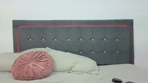 Snapshot of dionekiss chatting on April 2026 07:22:01 PM dionekiss online show from April 2026 07:22:01 PM