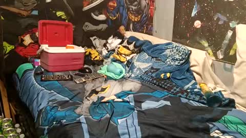 Snapshot of dirtmcgirt82 chatting on February 2025 04:27:01 AM dirtmcgirt82 online show from February 2025 04:27:01 AM