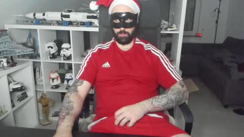 Snapshot of dirtybalws chatting on December 2024 06:44:01 AM Robert online show from December 2024 06:44:01 AM