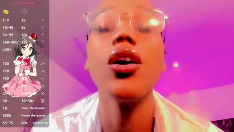 Naomy  online show from July 2026 03:22:01 AM