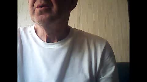 Snapshot of discovery63 chatting on June 2026 09:42:02 AM discovery63 online show from June 2026 09:42:02 AM