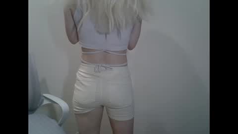 DitaMilton online show from January 2025 01:35:02 PM